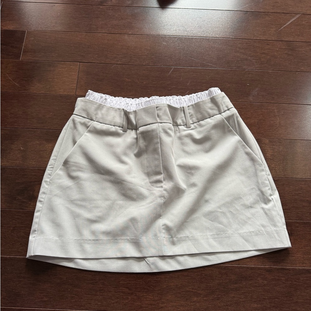 Bobbles and Lace mini skirt size XS